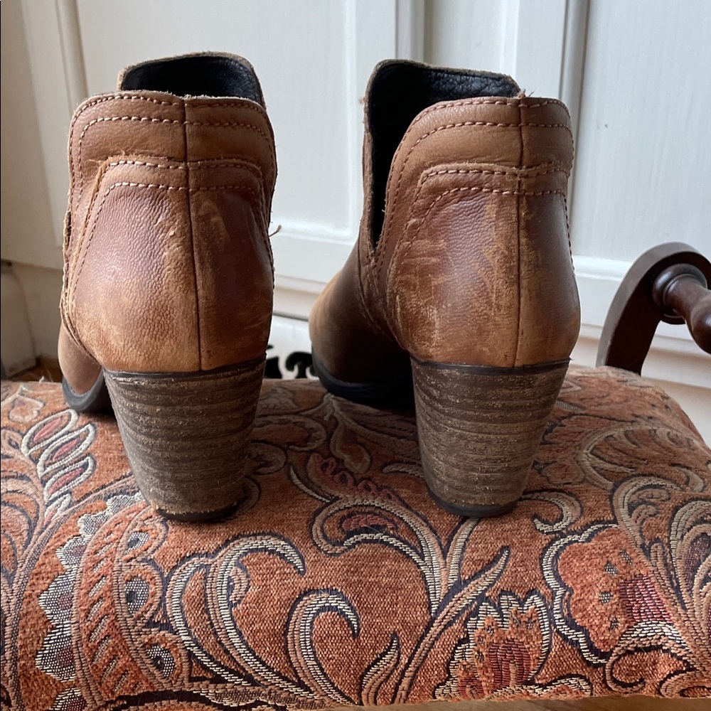 Steve Madden Chestnut Leather Booties - Picture 6 of 8